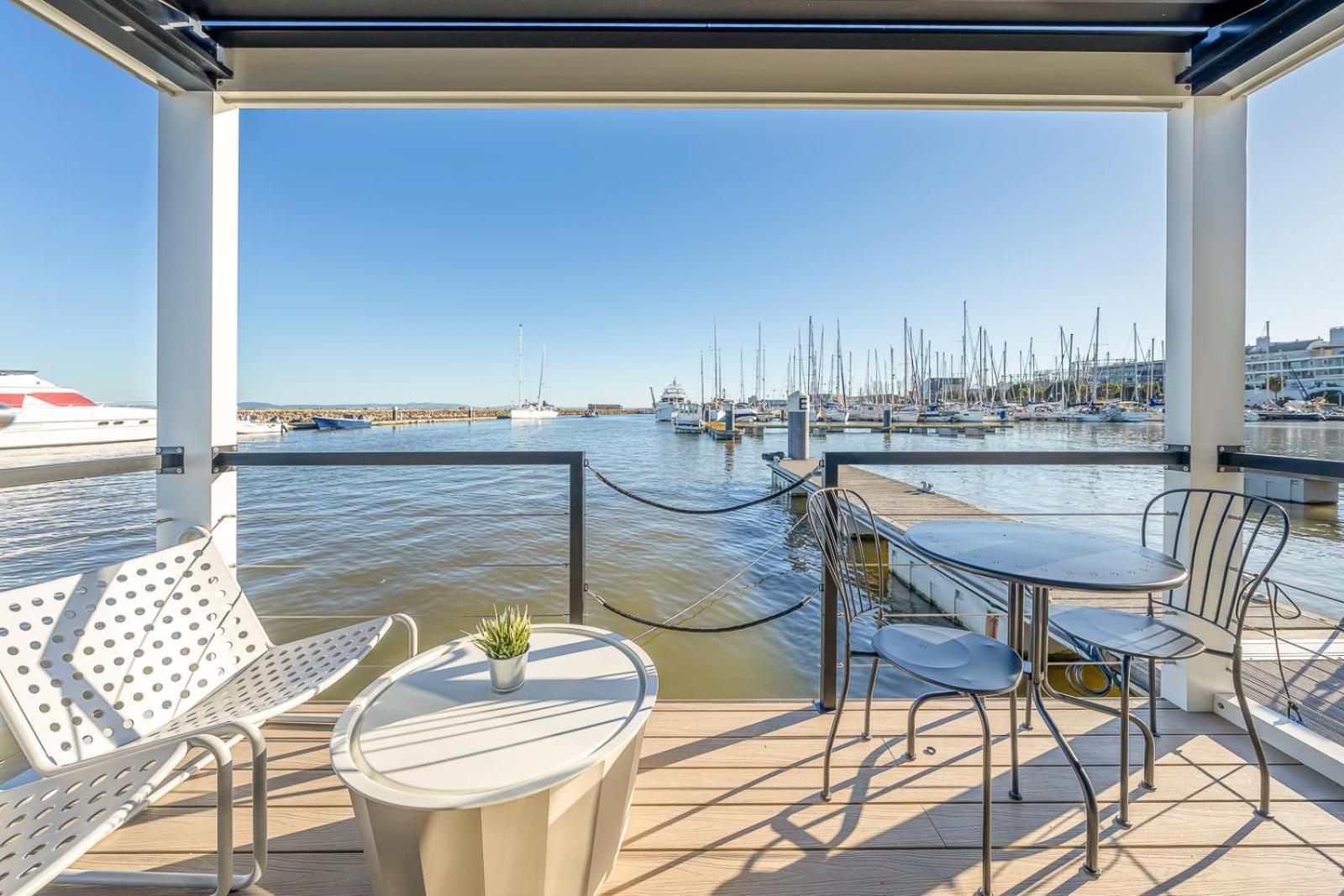 The Homeboat Company Parque Das Nacoes-Lisboa Exterior foto